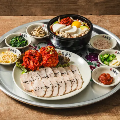 오봉집 보쌈순두부찌개세트 메뉴 사진